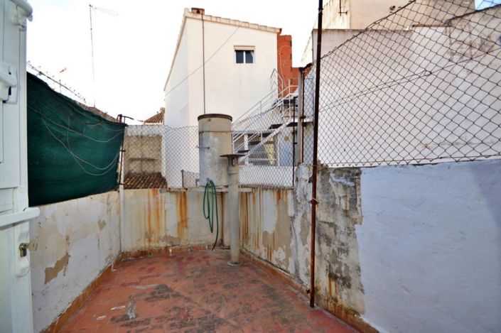 Image No.13-2 Bed House for sale