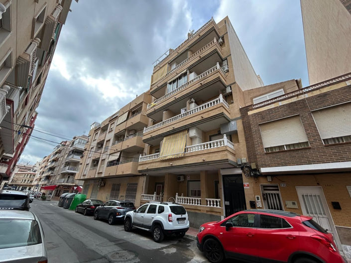 Image No.44-2 Bed Apartment for sale