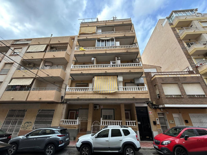 Image No.45-2 Bed Apartment for sale
