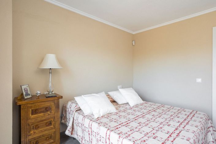 Image No.16-2 Bed House for sale