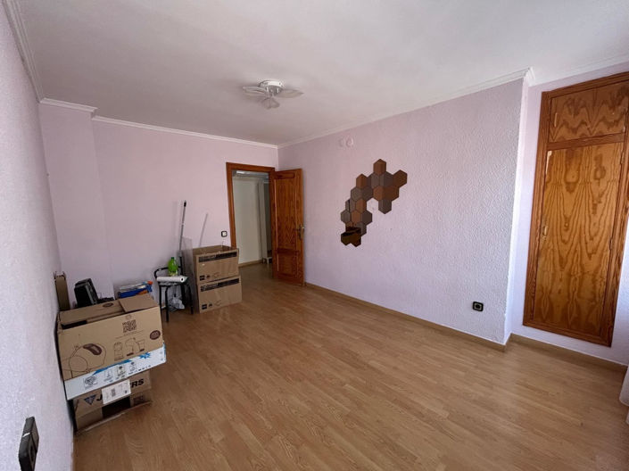 Image No.22-3 Bed Apartment for sale