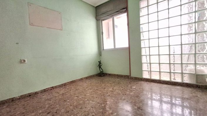Image No.16-4 Bed Apartment for sale