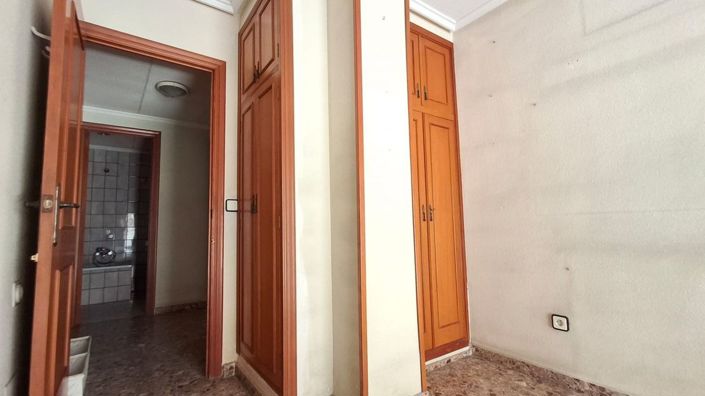 Image No.23-4 Bed Apartment for sale