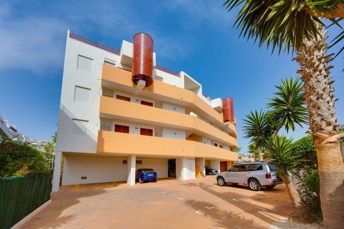 Image No.3-Appartement de 2 chambres à vendre à Torrevieja