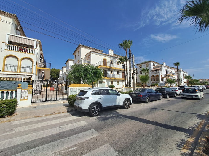 Image No.11-2 Bed Apartment for sale