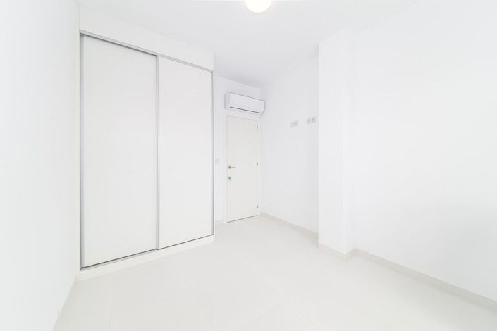Image No.16-3 Bed Apartment for sale