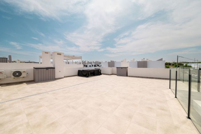 Image No.7-3 Bed Apartment for sale