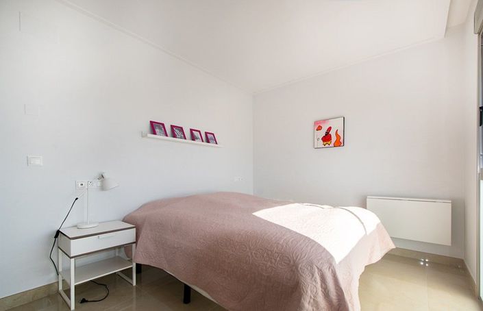 Image No.14-3 Bed House for sale