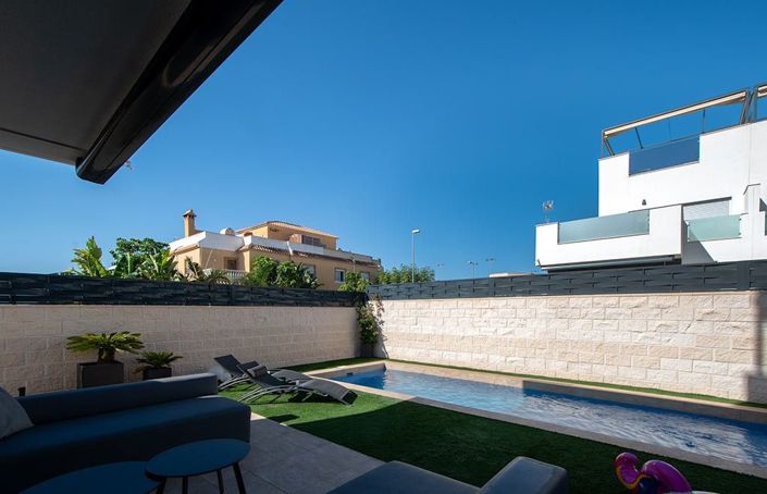 Image No.25-3 Bed House for sale