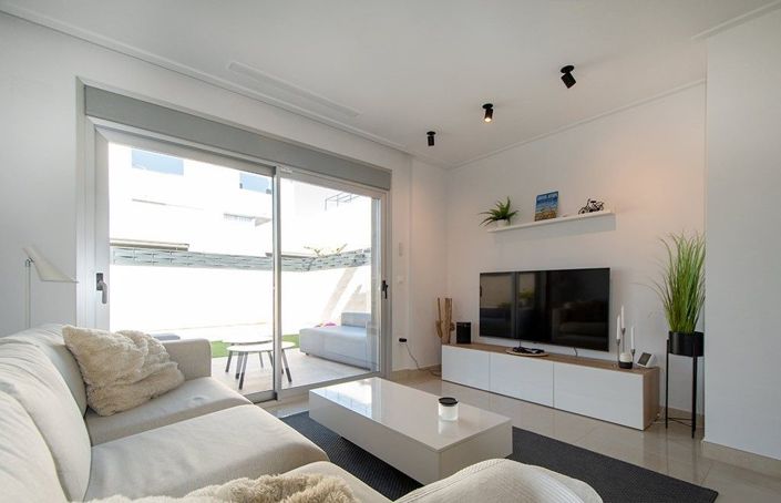 Image No.5-3 Bed House for sale