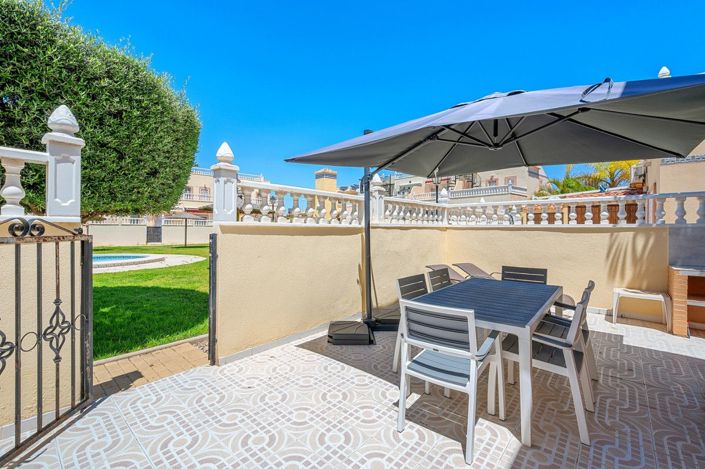 Image No.17-3 Bed House for sale
