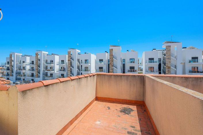 Image No.32-3 Bed House for sale
