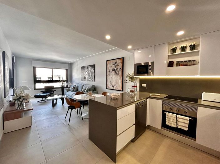 Image No.15-3 Bed Apartment for sale