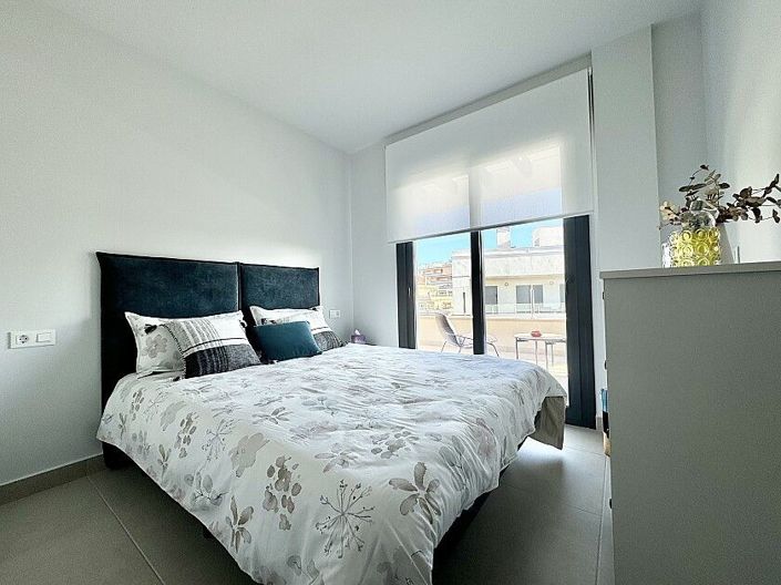 Image No.27-3 Bed Apartment for sale
