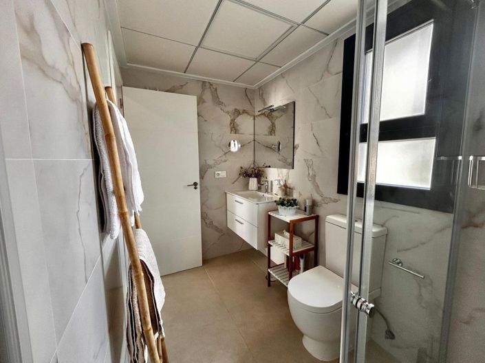 Image No.35-3 Bed Apartment for sale
