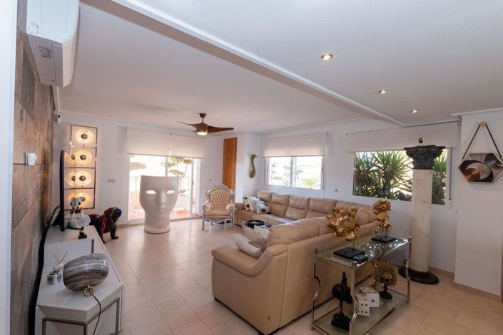 Image No.6-3 Bed Apartment for sale