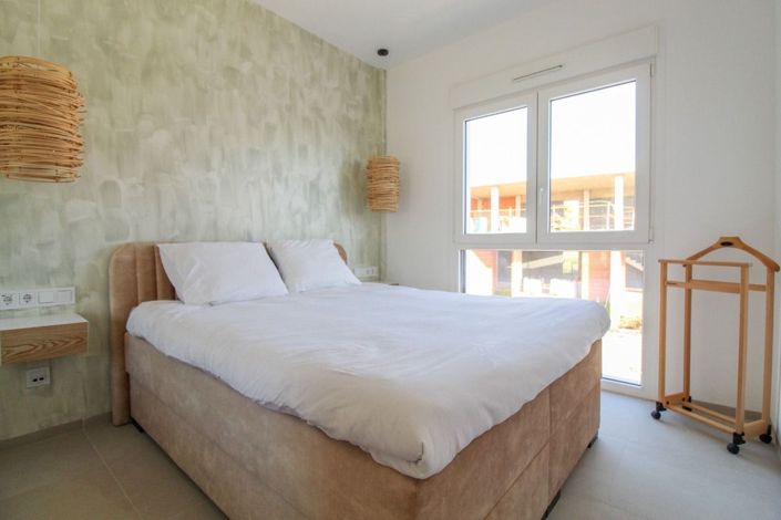 Image No.21-2 Bed Apartment for sale