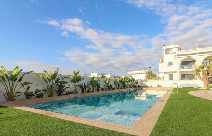Image No.28-2 Bed Apartment for sale