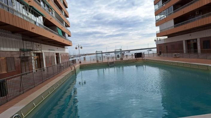 Image No.27-3 Bed Apartment for sale