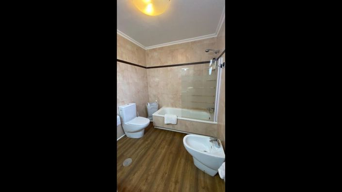 Image No.20-2 Bed Apartment for sale
