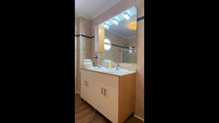 Image No.21-2 Bed Apartment for sale