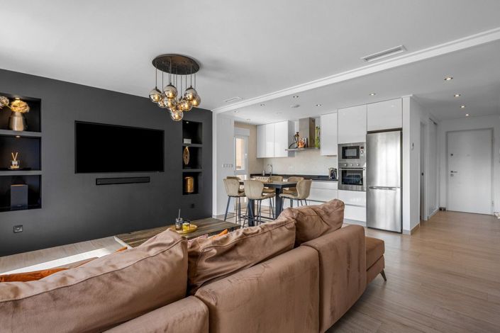 Image No.10-3 Bed Apartment for sale
