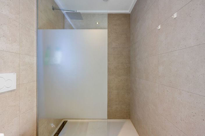Image No.19-3 Bed Apartment for sale