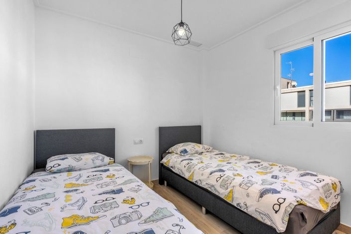 Image No.22-3 Bed Apartment for sale