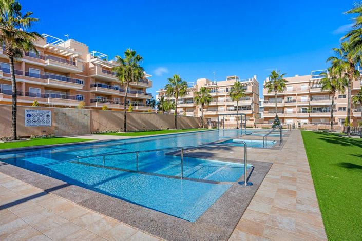 Image No.27-3 Bed Apartment for sale