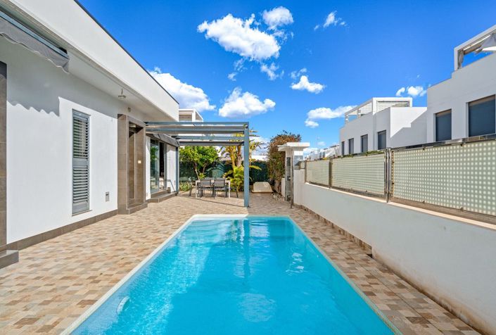 Image No.26-3 Bed Villa for sale