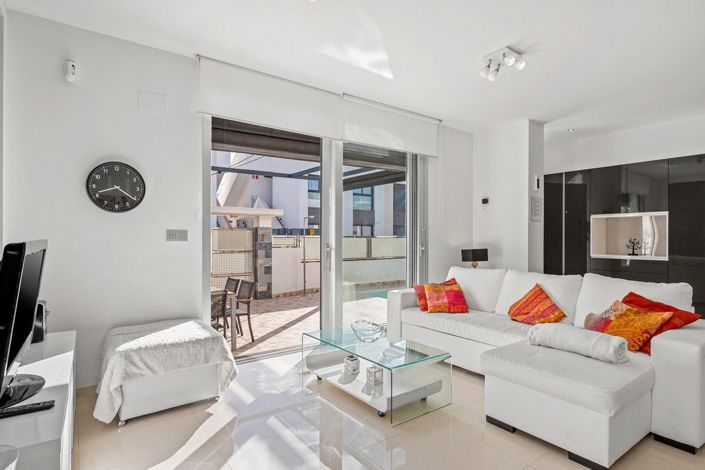 Image No.3-3 Bed Villa for sale