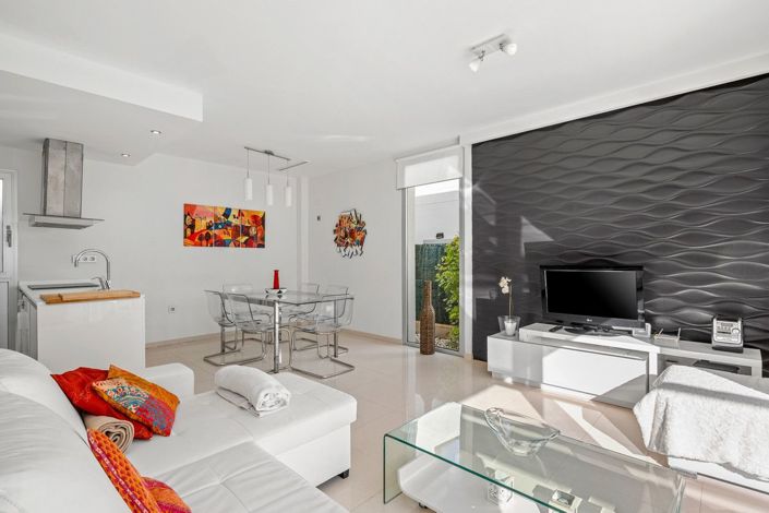 Image No.6-3 Bed Villa for sale