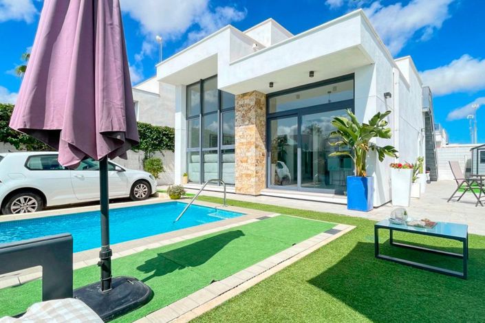 Image No.3-2 Bed Villa for sale