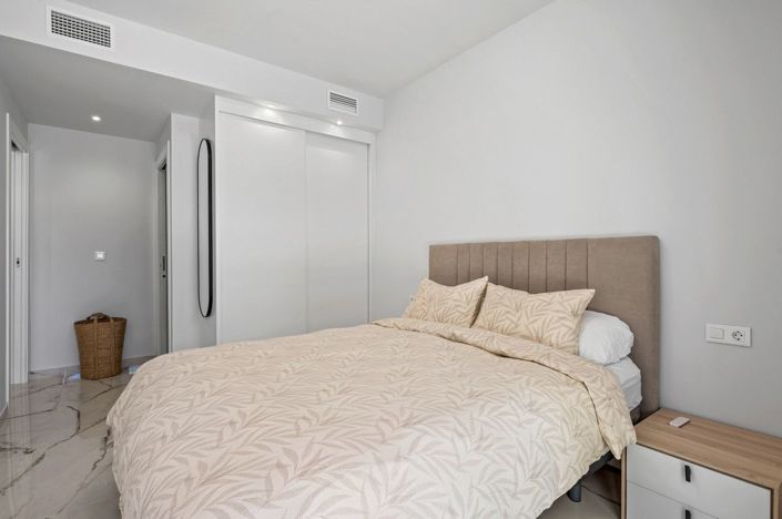 Image No.18-2 Bed Apartment for sale