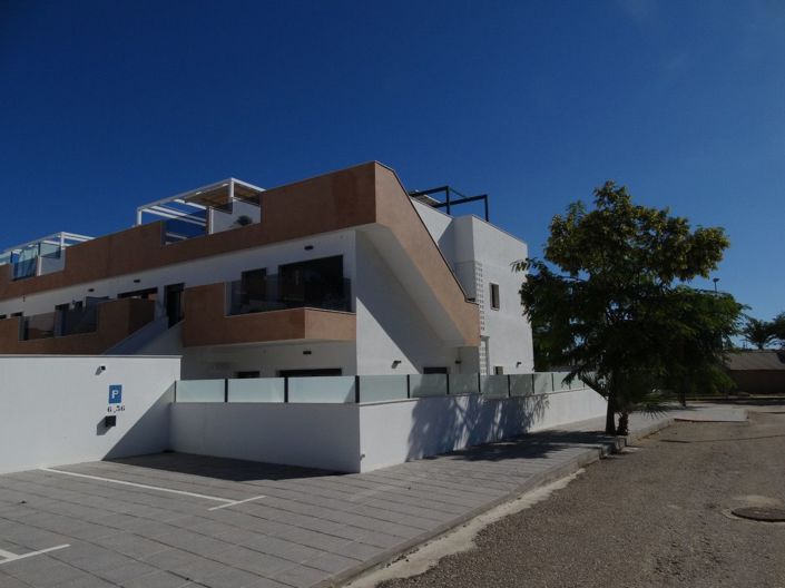Image No.23-3 Bed Apartment for sale