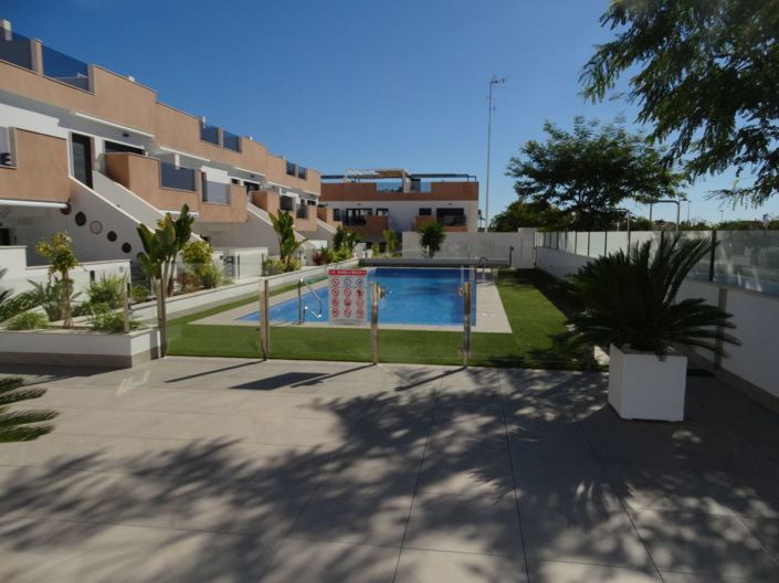 Image No.26-3 Bed Apartment for sale