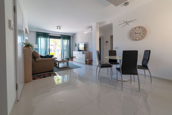 Image No.15-2 Bed Apartment for sale