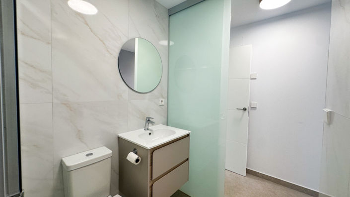 Image No.21-2 Bed Apartment for sale