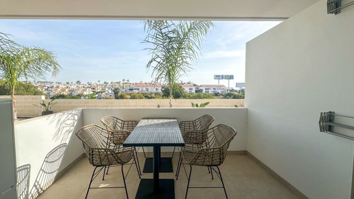 Image No.3-2 Bed Apartment for sale