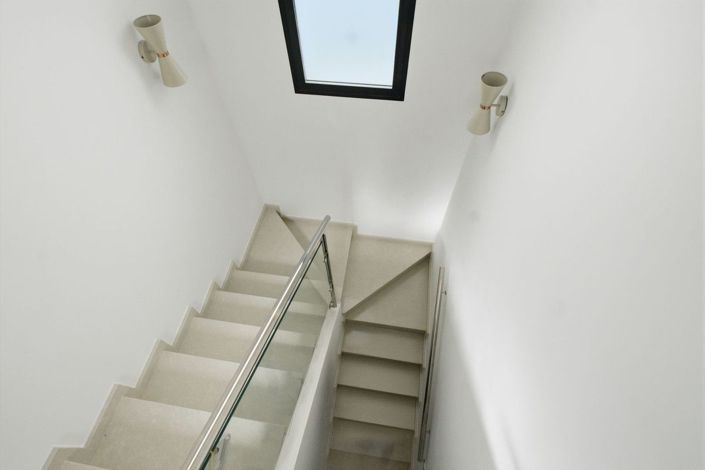Image No.32-3 Bed Villa for sale