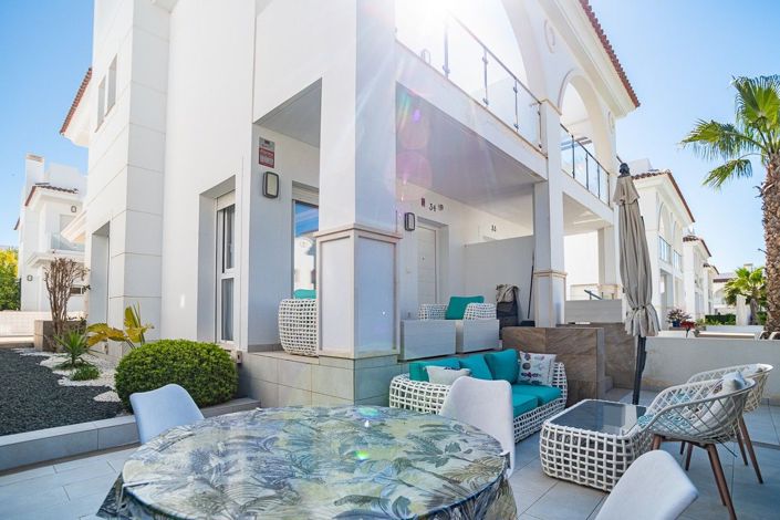 Image No.16-2 Bed Villa for sale