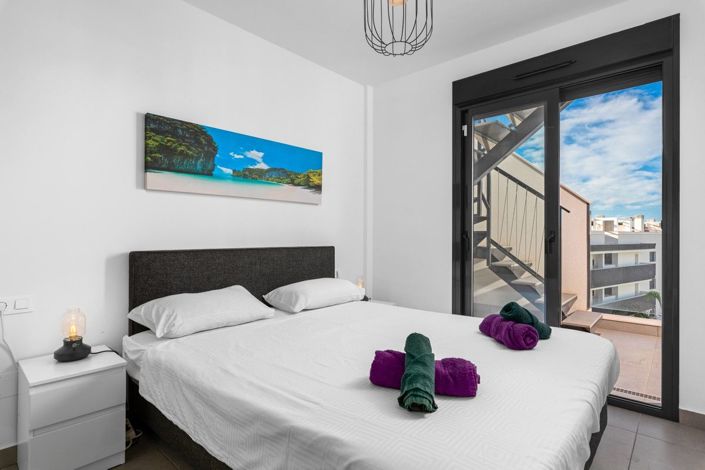Image No.17-2 Bed Apartment for sale