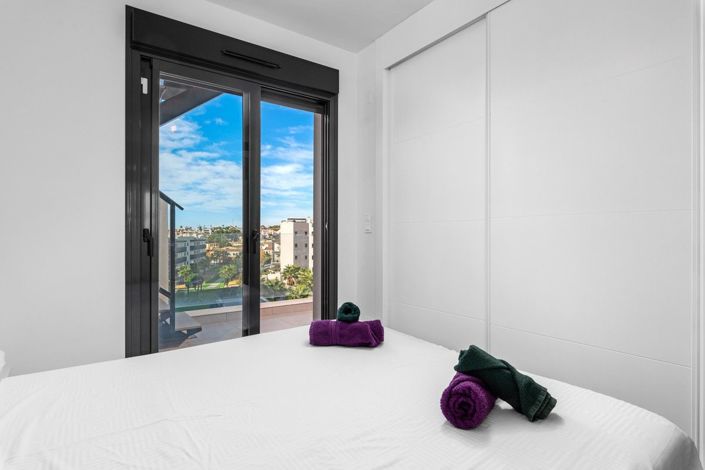 Image No.18-2 Bed Apartment for sale