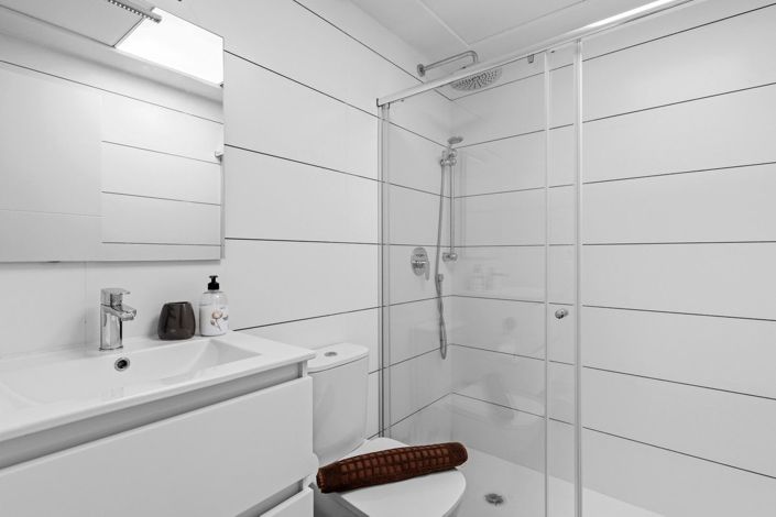 Image No.23-2 Bed Apartment for sale