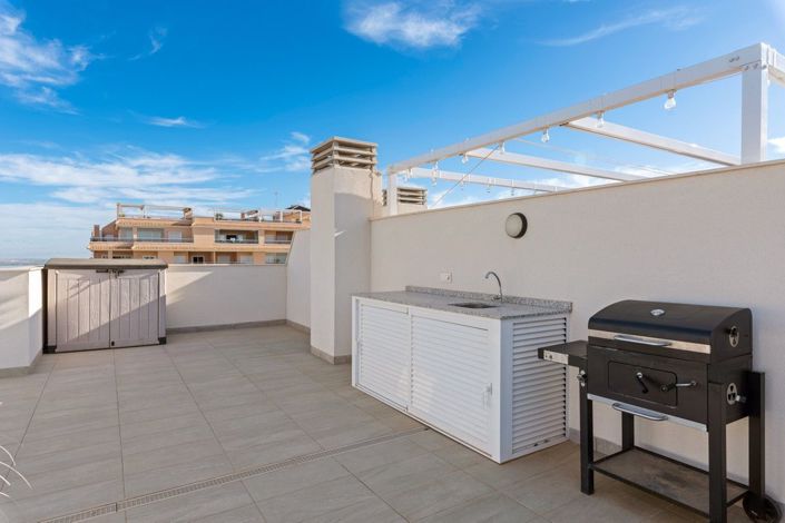 Image No.26-2 Bed Apartment for sale
