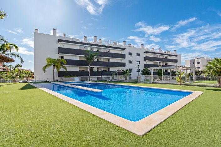 Image No.30-2 Bed Apartment for sale