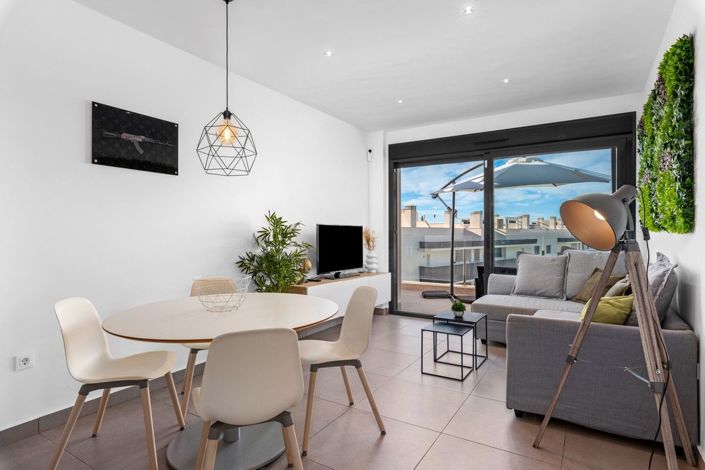 Image No.9-2 Bed Apartment for sale