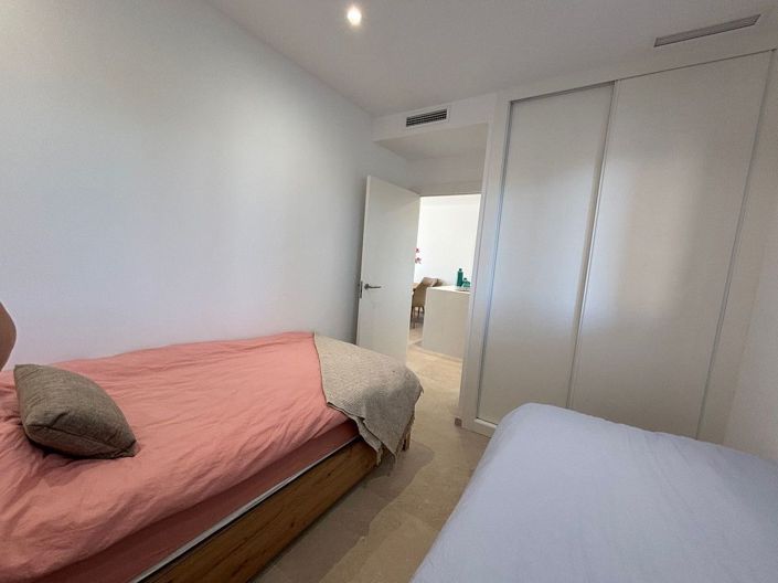 Image No.20-2 Bed Apartment for sale