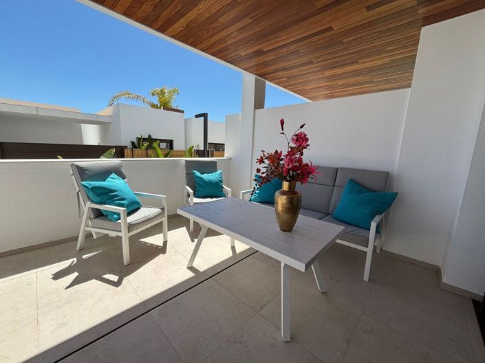 Image No.25-2 Bed Apartment for sale