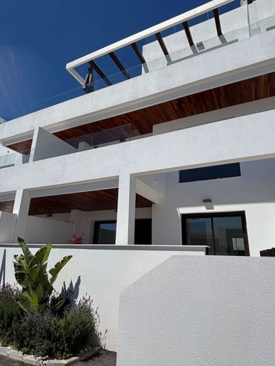 Image No.26-2 Bed Apartment for sale